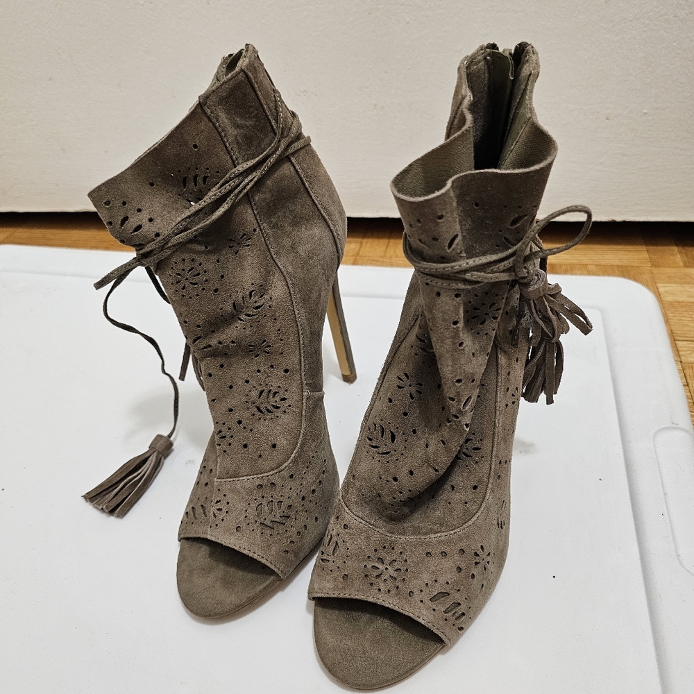 NEW LOOK DEEP TAUPE HEELS
